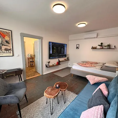 Seven District Vibe Apartament Praga